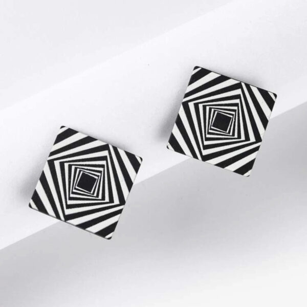 Ασπρόμαυρα σκουλαρίκια κουμπιά