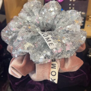 Scrunchie jumbo ασημί με πούλιες