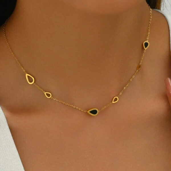 Κολιέ από ανοξείδωτο ατσάλι