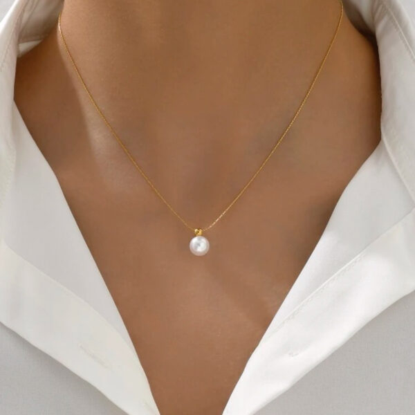 Κολιέ από ανοξείδωτο ατσάλι με περλα