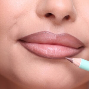 HULU – Lip Pencil – Cappuccino