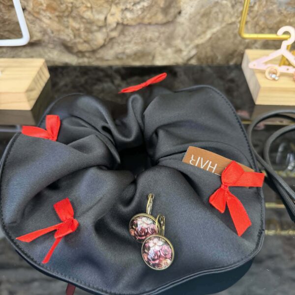 Χειροποίητο Σατέν Scrunchie με Κόκκινους Φιόγκους